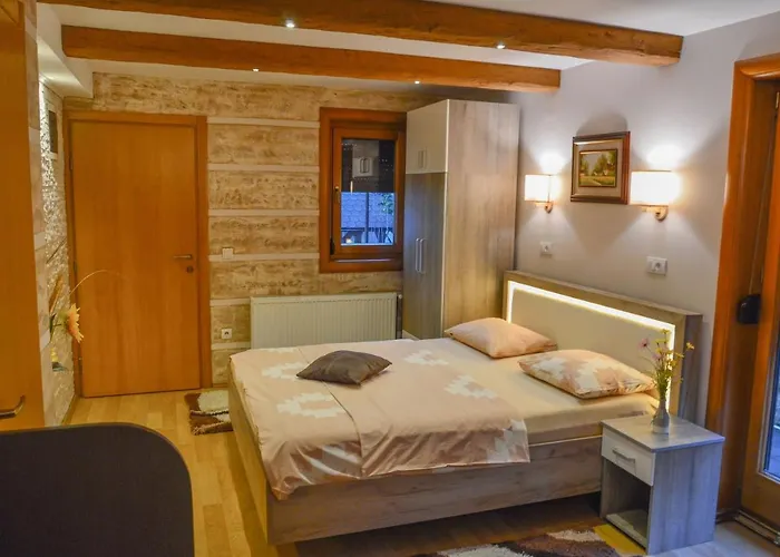 约西波维奇公寓 公寓