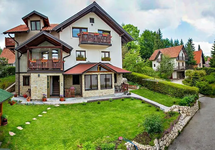 约西波维奇公寓